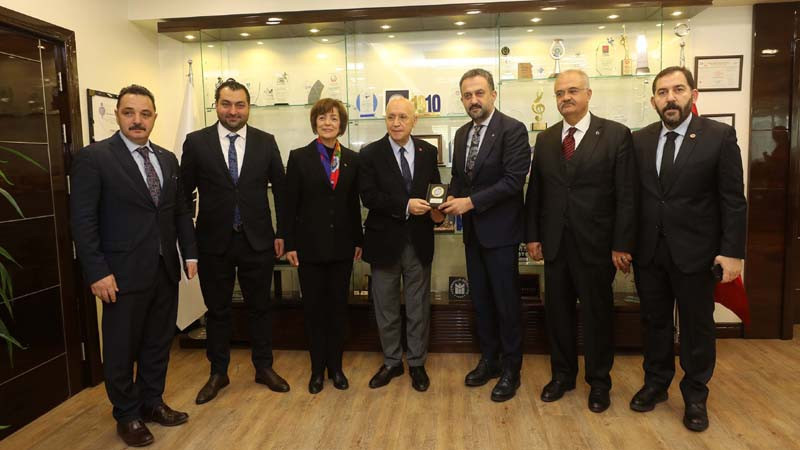 Türkiye Kent Konseyleri Birliği Fethi Yaşar'ı Ziyaret Etti