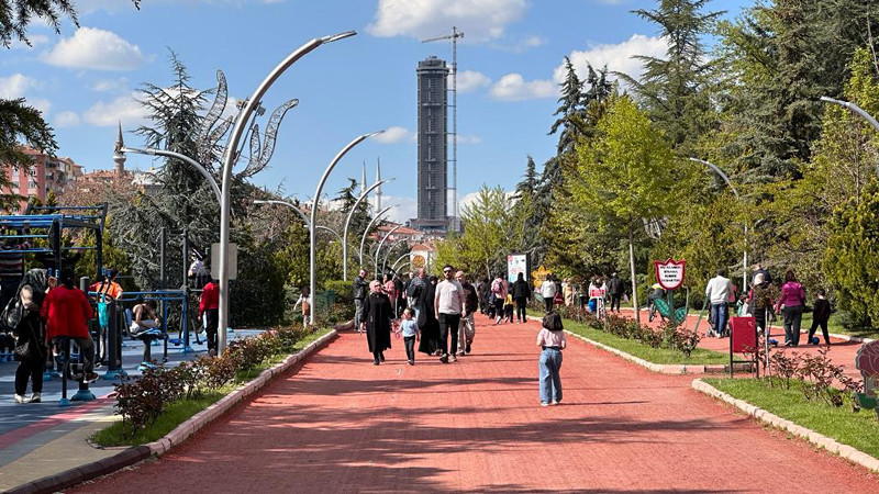 Keçiörenliler Atatürk Botanik Bahçesi'ne Akın Ediyor
