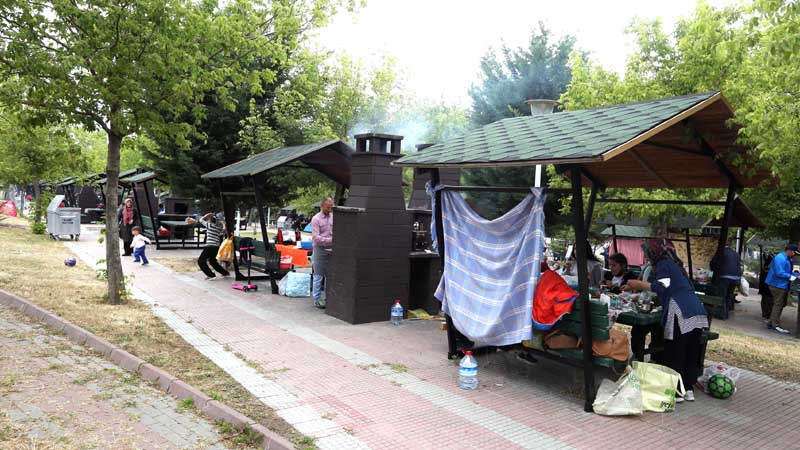 Ankaralılar Yakacık Mesire Alanına Akın Ediyor