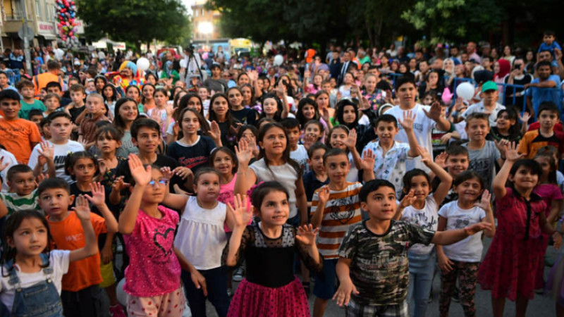 Mamak'ta Mahalle Şenlikleri Devam Ediyor