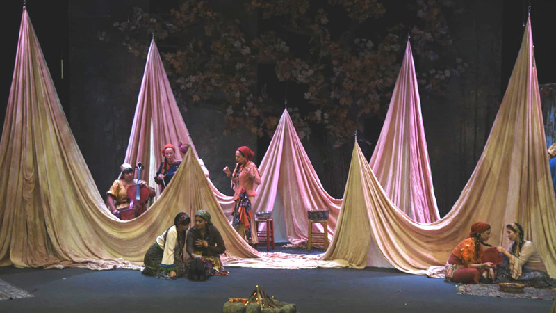 Devlet Tiyatroları Pursaklar'da Sezonu Açtı