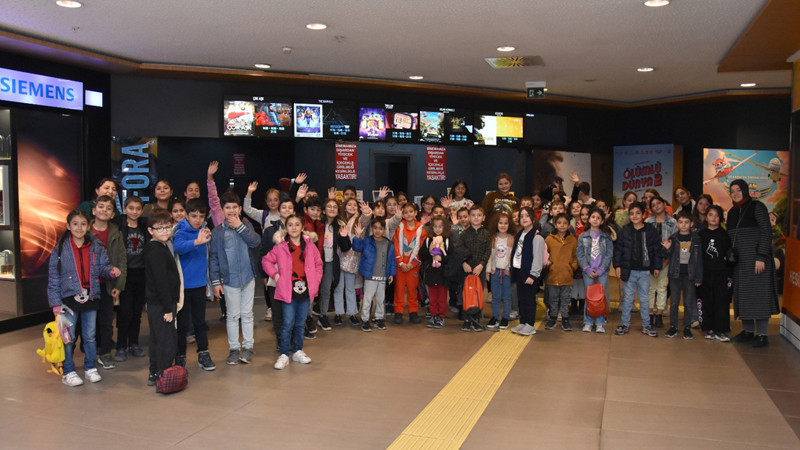 Altındağ'da Çocuklara Sinema Sürprizi