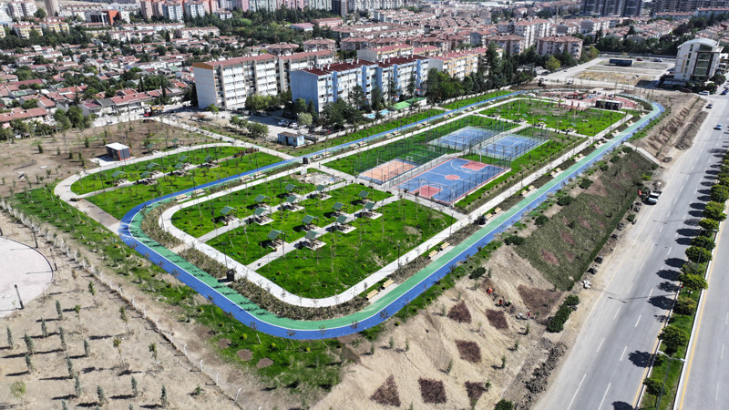 Yenibatı Mahallesi'ne 30 Bin m2'lik Park Yapıldı