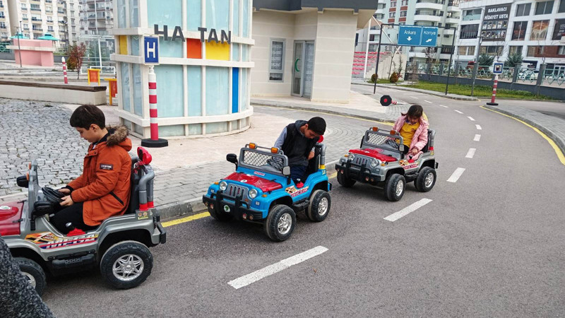 Mamak'ta Çocuklara Trafik Eğitimi Hizmeti