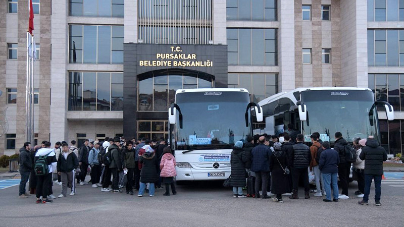 Pursaklar'ın Kamp Yolcuları Nevşehir'e Uğurlandı