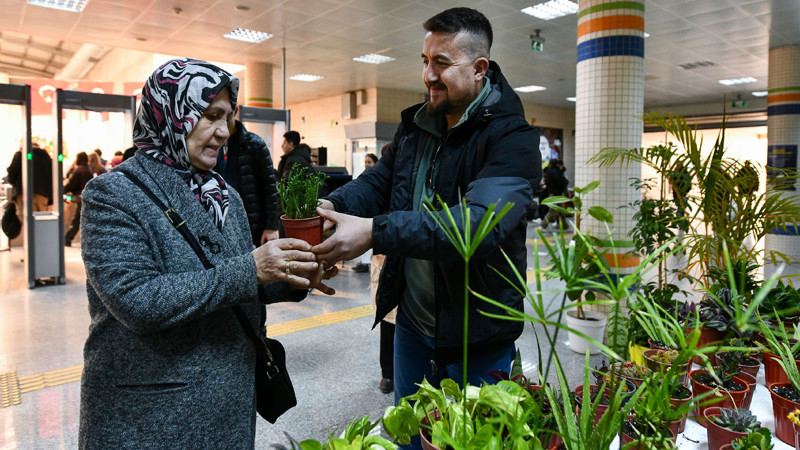 Ankara'da Çiçeğim Takas Uygulaması Yeniden Başladı