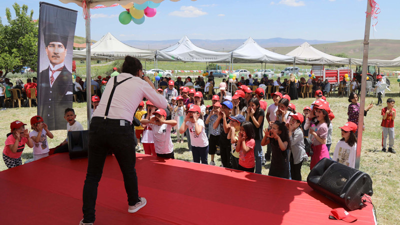 Çankaya Çavuşlu Köyü'nde Renkli Karne Etkinliği