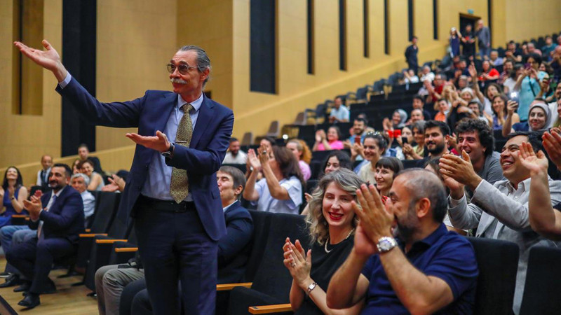 Etimesgut Belediyesi Nazım Hikmet'i Unutmadı