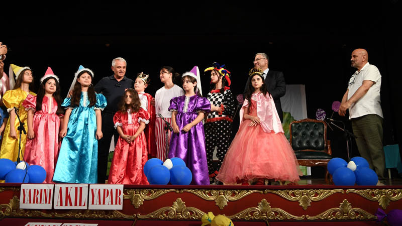 Mamak Belediyesi Çocuk Tiyatrosu İzleyiciyle Buluştu