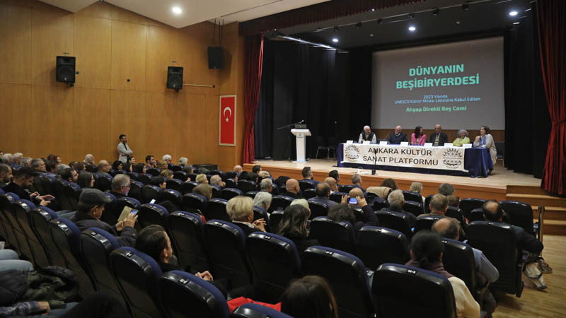 Çankaya'da 'Dünyanın Beşibiryerdesi' Paneli