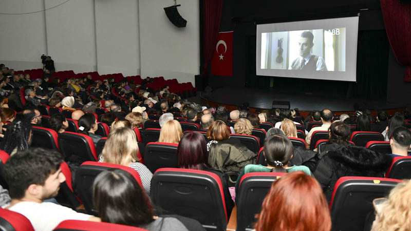 Bir Cumhuriyet Şarkısı Filmi Ankara'da İzleyiciyle Buluştu