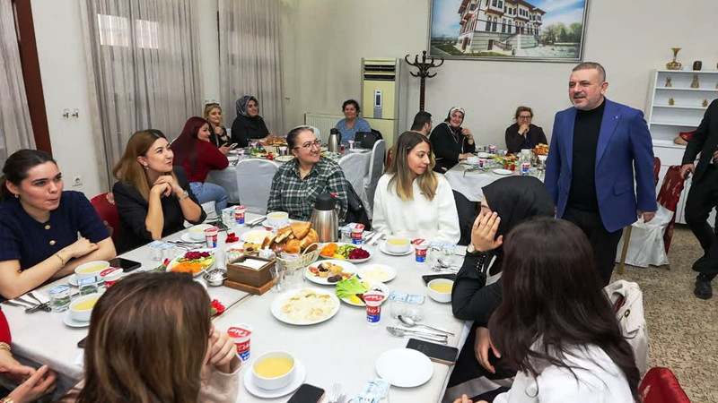 Sincan'da Kadın Esnaflara Özel İftar Yemeği