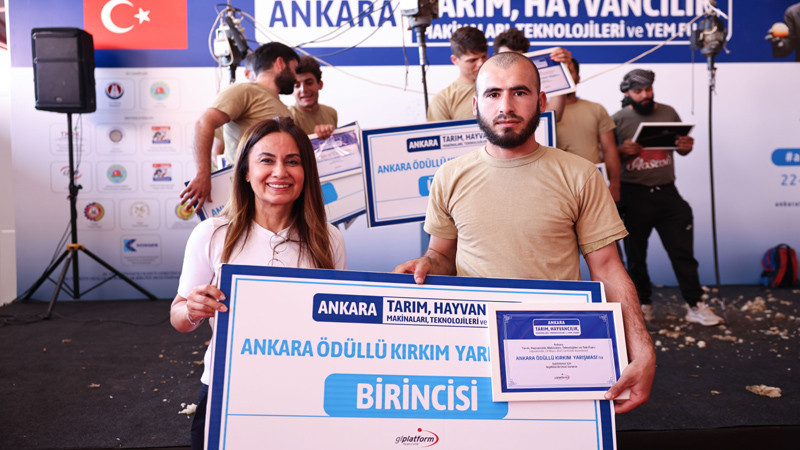 Sincan Tarım Fuarı'nda Kırkım Şampiyonu Oldu