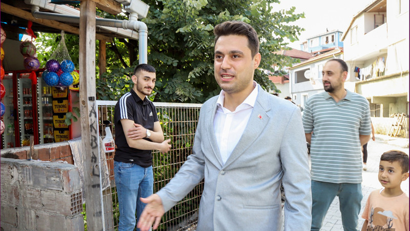 Çatalağzı'nda İşler Karıştı: Genç Aday Sahaya İndi