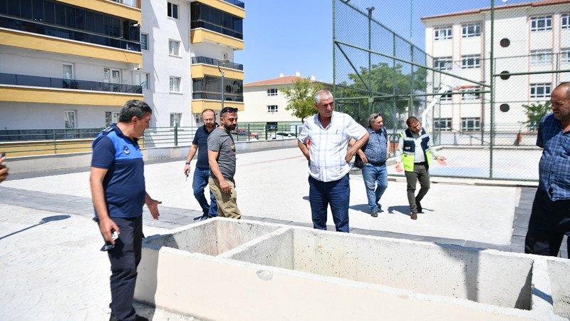 Mamak'ta Pazar Yerleri Yenileniyor