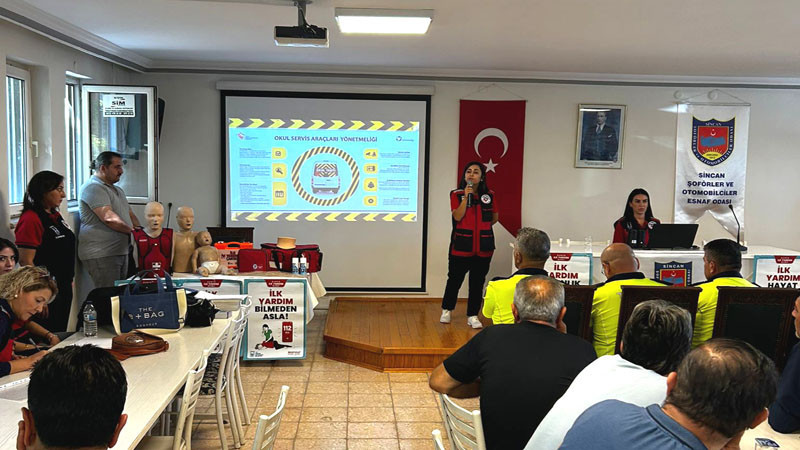 Sincan'da Servisçilere İlk Yardım Eğitimi Verildi