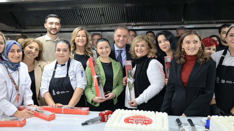 Arnavutköy'de Fırıncılık, Pastacılık ve Moda Okulu Açıldı