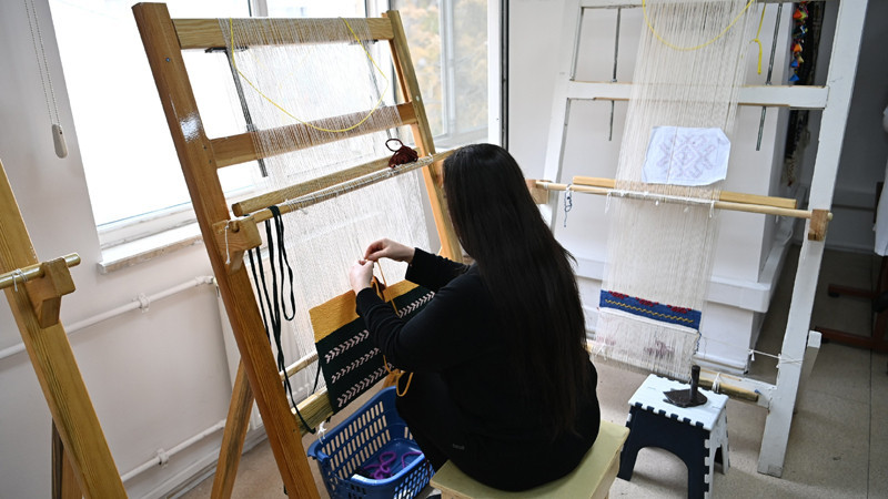 Mamak Belediyesi Kilim Dokumacılar Yetiştiriyor