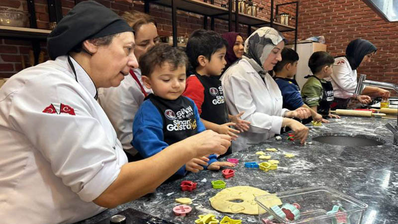 Kreş Öğrencileri Gastro Sincan'da Kurabiye Yaptı