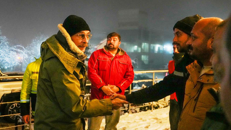 Erdal Beşikçioğlu, Karla Mücadele Ekiplerini Ziyaret Etti