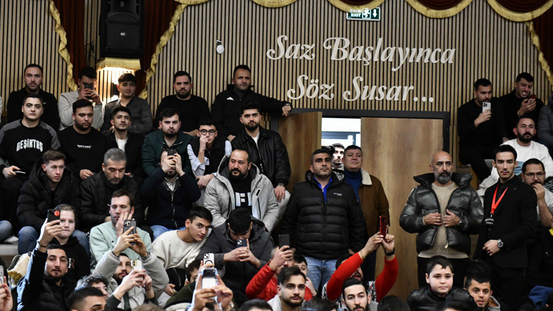 Etimesgut Yeşilova Mahallesi'nde Dostlar Konağı Açıldı