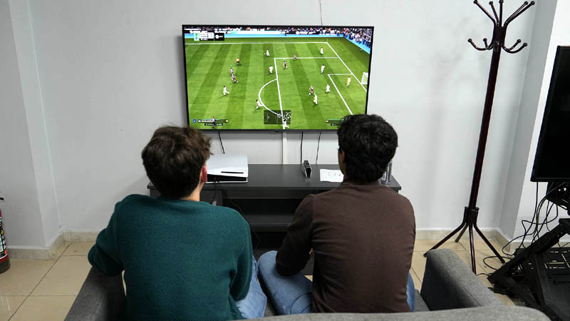 Dijital Futbol Tutkunları TEKNOMER'de Buluştu