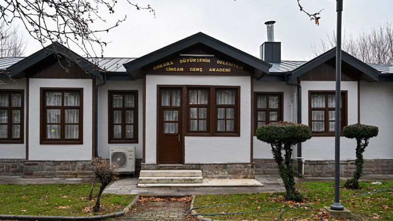 Sincan'da Bulunan Atıl Bina Gençlere Akademi Oldu