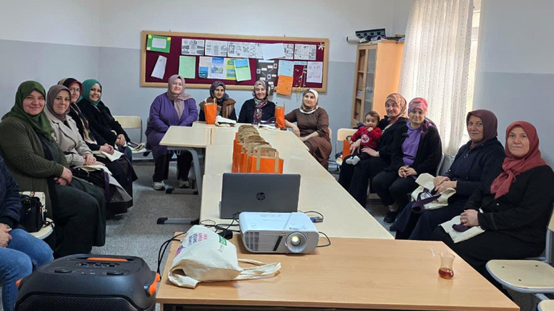 Karataş Mahallesi Kadınlarına Eğitim