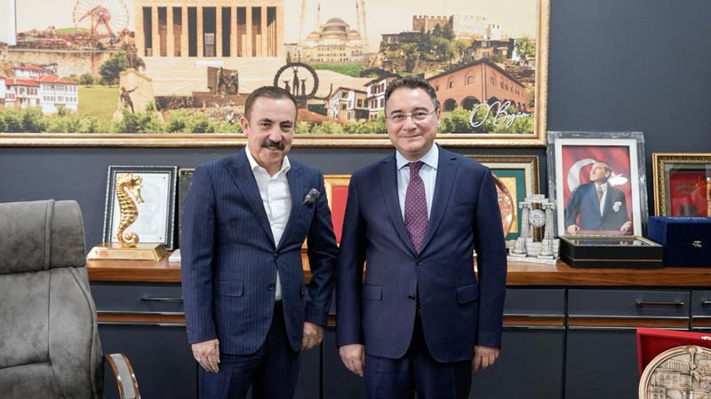 Ali Babacan'dan Ankaralılar Derneği'ne Ziyaret