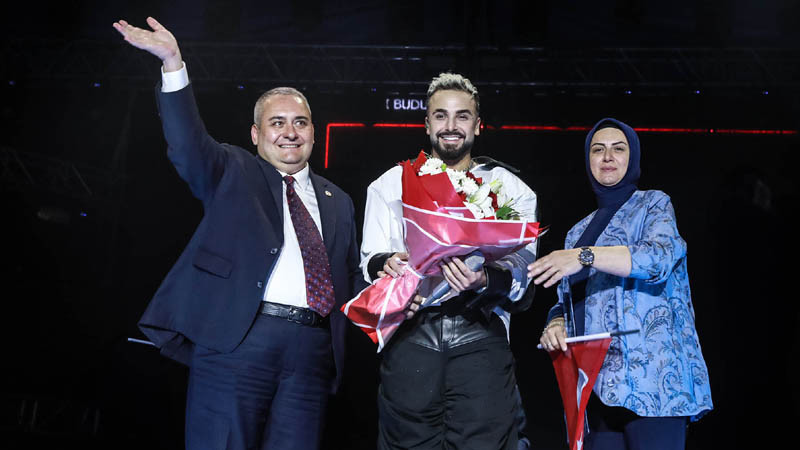 19 Mayıs Coşkusu Sefo Konseriyle Taçlandı