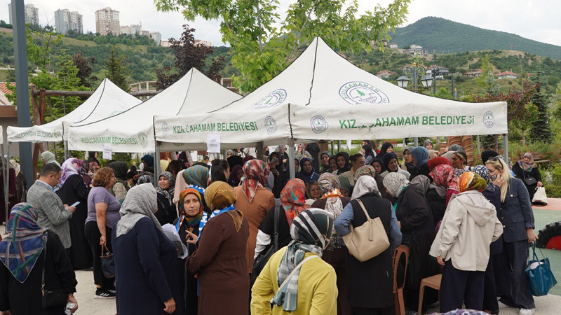 AK Parti Kadın Kolları'ndan Kızılcahamam'da Etkinlik