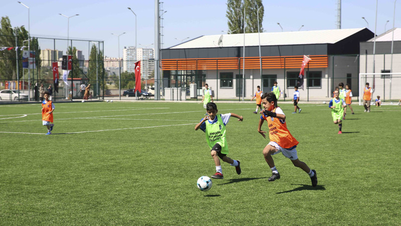 Ankara Büyükşehir'den Futbol Dolu Yaz Kursları