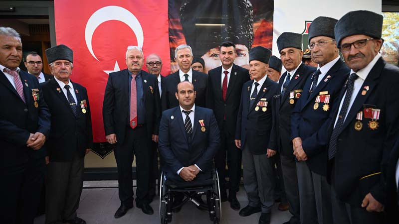 Mansur Yavaş Gaziler ve Şehit Yakınlarıyla Buluştu