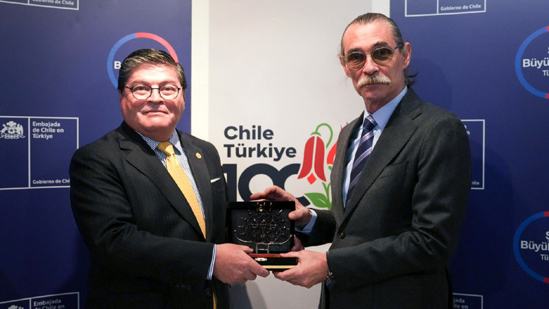 Erdal Beşikçioğlu'ndan Şili Büyükelçisi'ne Ziyaret