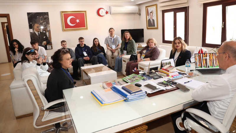 Ayaş'ın Gençleri Dünyaya Açılıyor