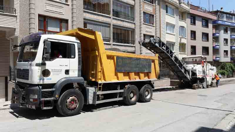 Yenimahalle'de Alt Yapı Çalışmaları Sürüyor